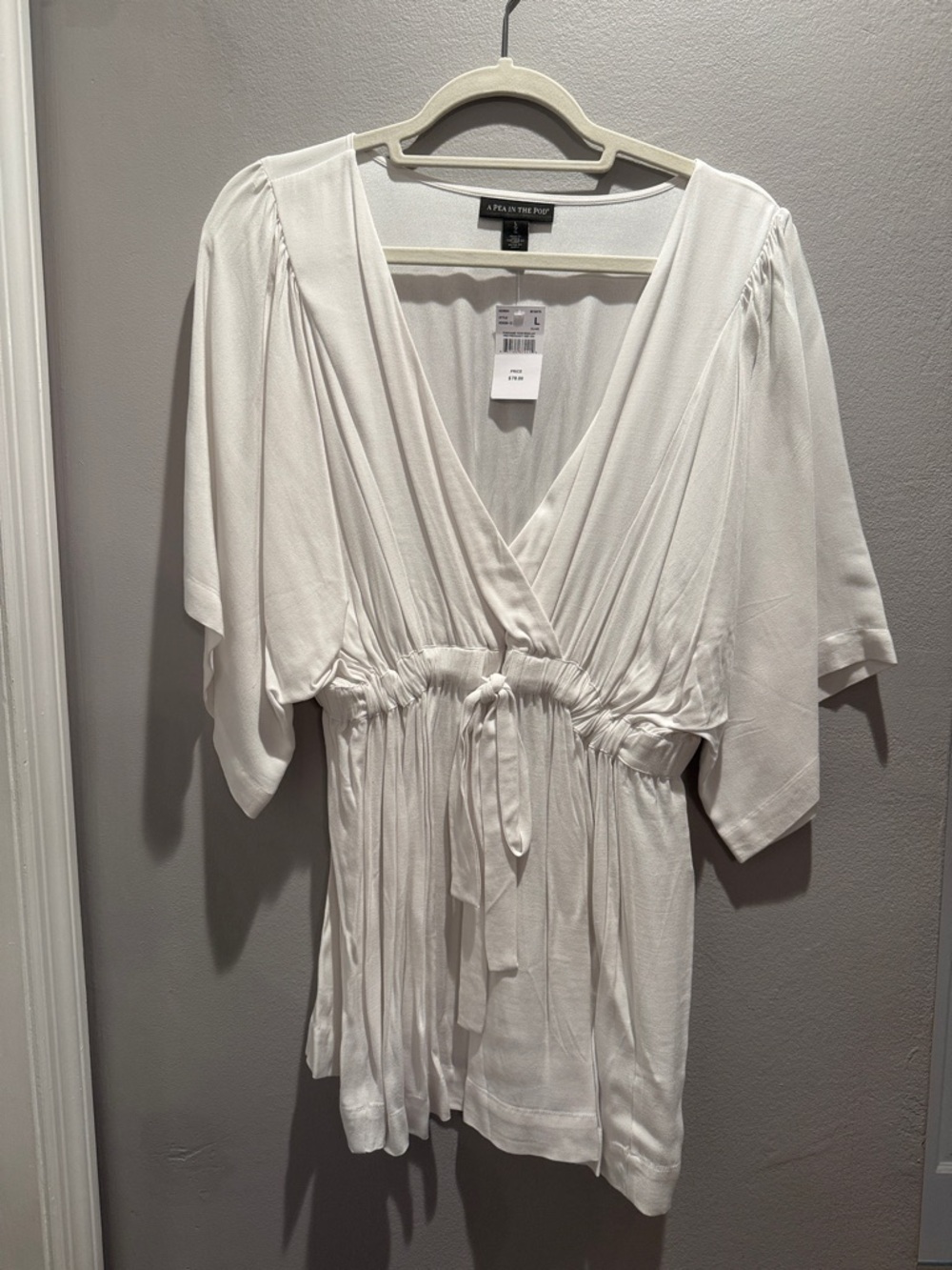 NWT A Pea in the Pod maternity blouse